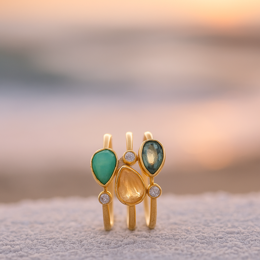 Tris di Onde – Ring in gold brass with colored zirconia