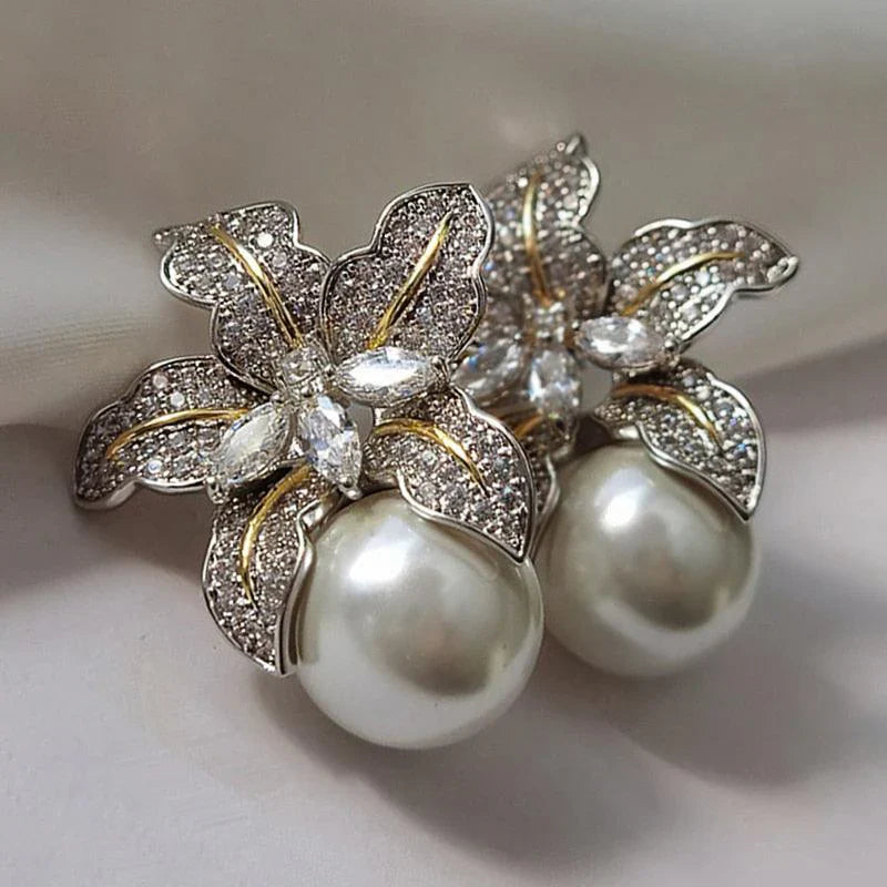 Boucles d'oreilles en perles de fleurs exquises | Or blanc