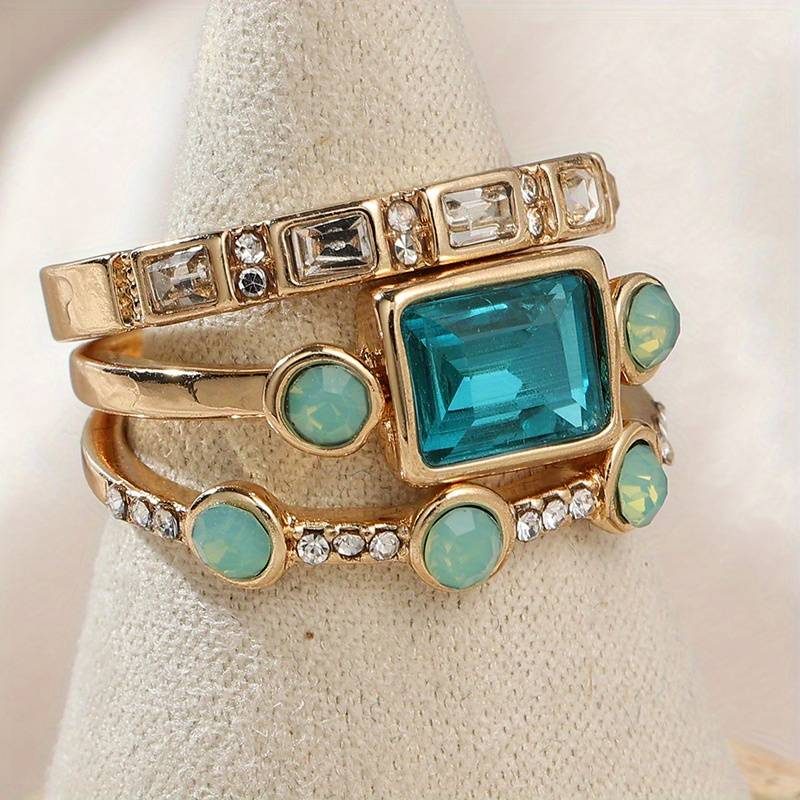 Sabrina | Ring with blue crystal in vintage style